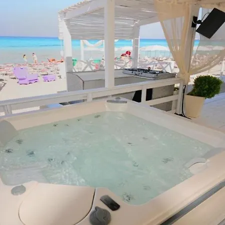 Margherita Fronte Mare Apartment *