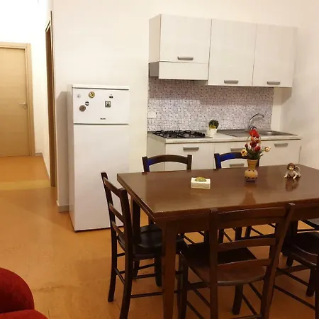 Margherita Fronte Mare Apartment *